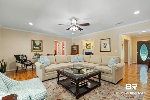 429 Byron Ave, Mobile, AL 36609 photo 4