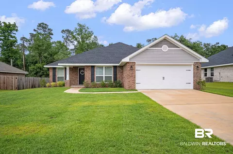 22826 Ridgewood Dr, Robertsdale, AL 36567