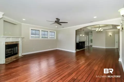1006 Linlen Ave, Mobile, AL 36609 photo 2