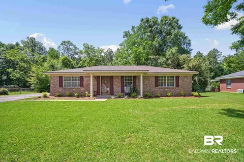 1325 Pawnee Cir, Saraland, AL 36571