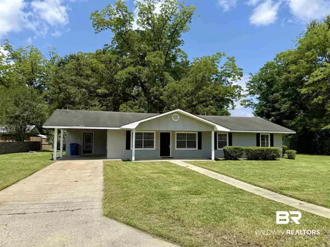103 Kimberly St, Brewton, AL 36426