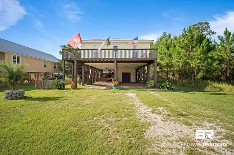 157 Windmill Ridge Rd, Gulf Shores, AL 36542
