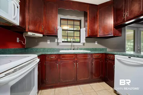 35275 E Jerkins Ln, Stapleton, AL 36578 photo 8