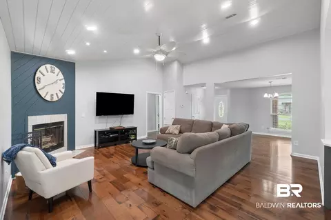 1052 Ashley Rd, Milton, FL 32583 photo 3