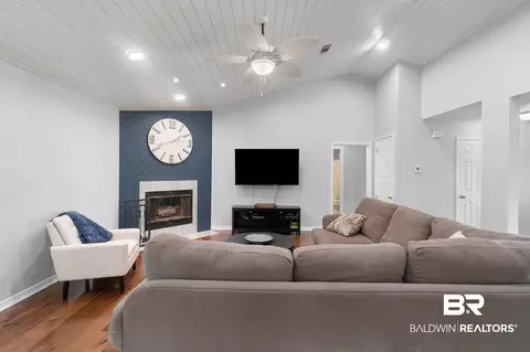 1052 Ashley Rd, Milton, FL 32583 photo 4