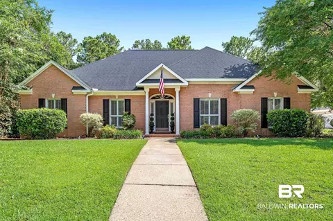 110 South Dr, Fairhope, AL 36532