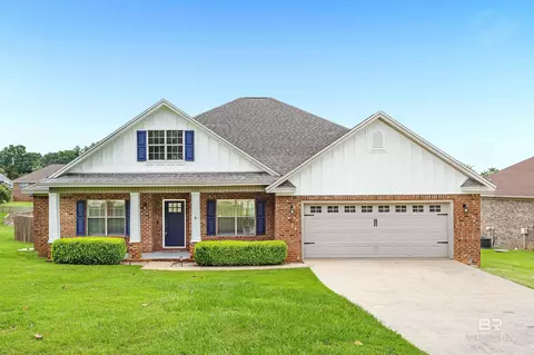 25473 Lakeland Dr, Loxley, AL 36551
