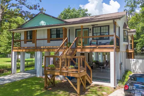 5215 Pine Rd, Orange Beach, AL 36561