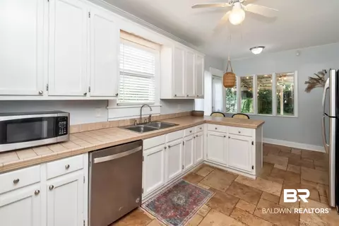 1961 Myrtle Ave, Mobile, AL 36606 photo 13