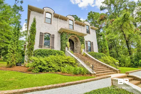22 Viale Bellezza, Fairhope, AL 36532