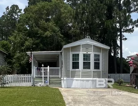 284 Buena Vista Cir, Lillian, AL 36549
