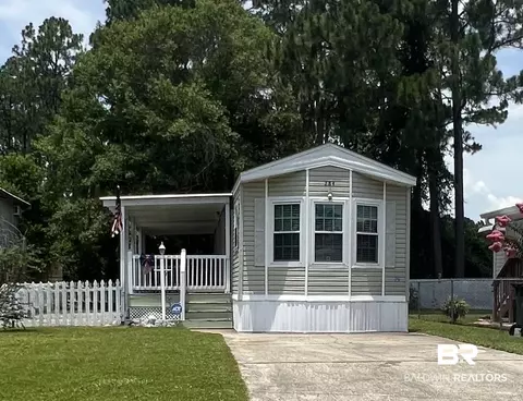 284 Buena Vista Cir, Lillian, AL 36549