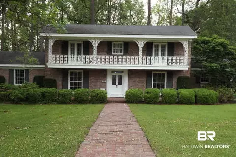 1415 Poplar Ave, Brewton, AL 36426