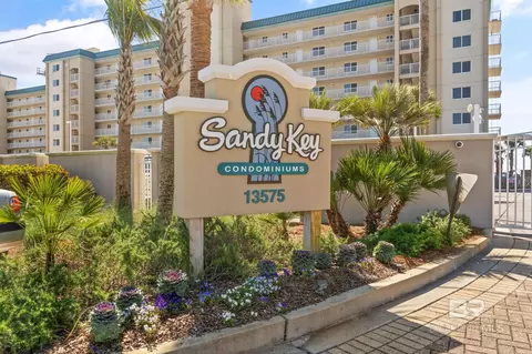 13575 Sandy Key Dr #811, Pensacola, FL 32507