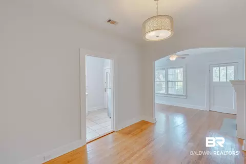 1852 Old Shell Rd, Mobile, AL 36607 photo 7