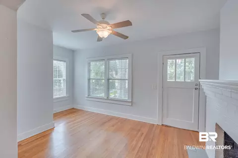1852 Old Shell Rd, Mobile, AL 36607 photo 3