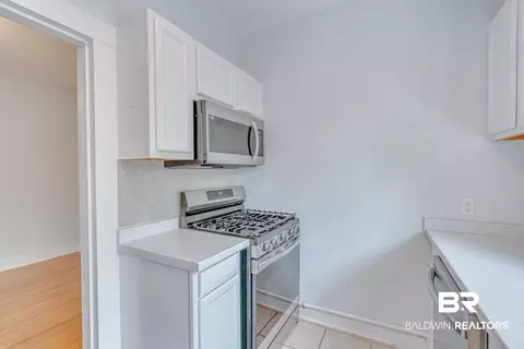 1852 Old Shell Rd, Mobile, AL 36607 photo 10