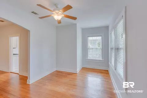 1852 Old Shell Rd, Mobile, AL 36607 photo 4