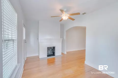 1852 Old Shell Rd, Mobile, AL 36607 photo 5