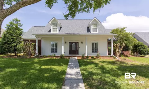 19138 Fairfield Dr, Fairhope, AL 36532