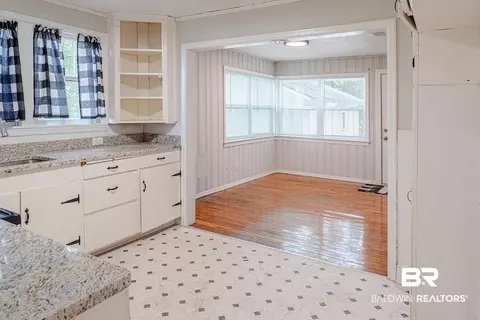 308 E Azalea Ave, Foley, AL 36535 photo 8