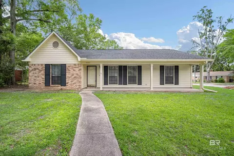 5902 S Reams Dr, Mobile, AL 36608