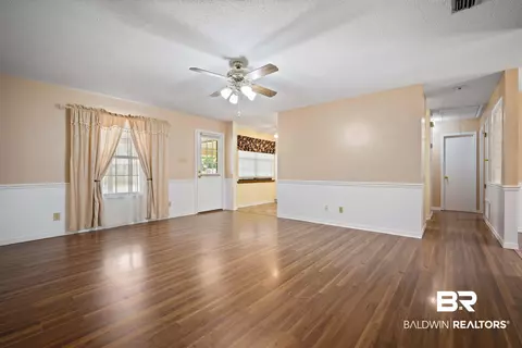 5902 S Reams Dr, Mobile, AL 36608 photo 2