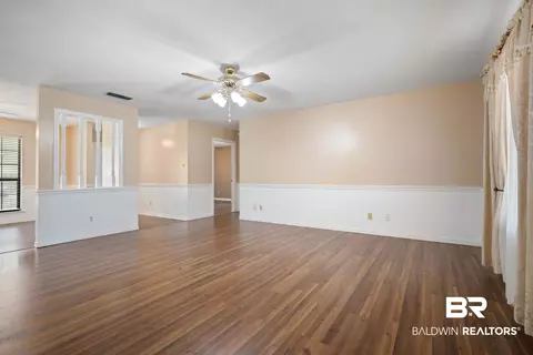 5902 S Reams Dr, Mobile, AL 36608 photo 3