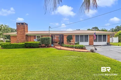321 W Fern Ave, Foley, AL 36535
