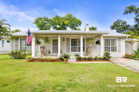 5415 Green Tree Rd, Orange Beach, AL 36561
