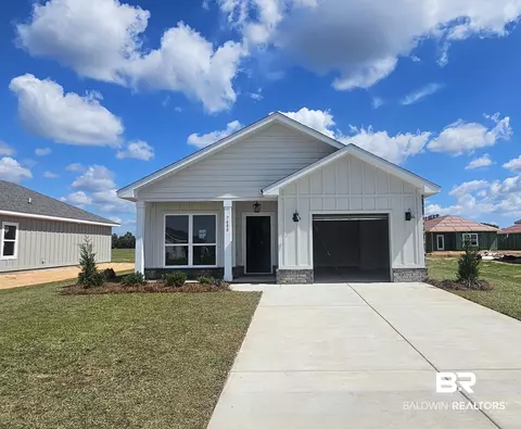 7680 Courant Cir, Foley, AL 36535