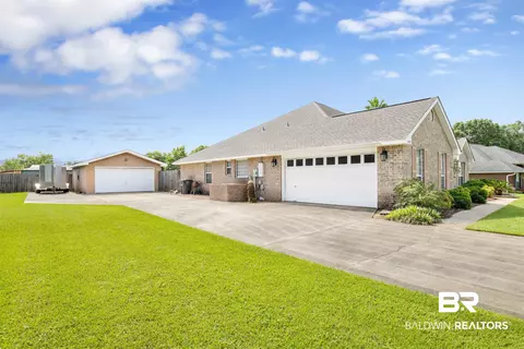 12462 Venice Blvd, Foley, AL 36535