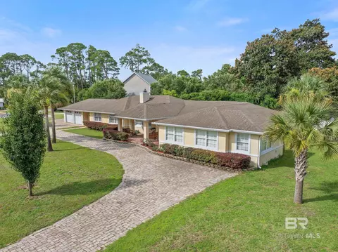 57 Star Lk, Pensacola, FL 32507