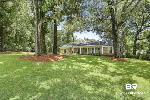 22524 Main St, Fairhope, AL 36532