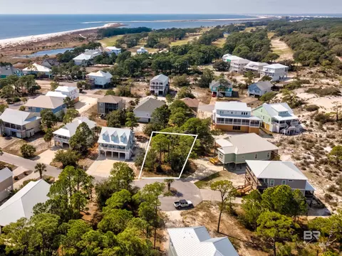 203 Magnolia Ct, Dauphin Island, AL 36528