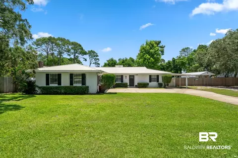 405 Hilltop Dr, Gulf Shores, AL 36542