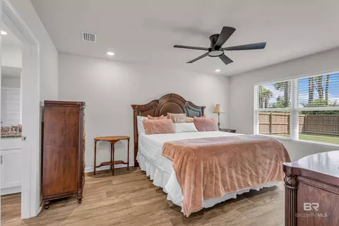 Bedroom - 11134 Elemis Dr, Daphne, AL 36526 photo 1 of 6