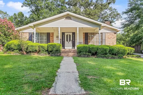 104 E Shore Dr, Brewton, AL 36426 photo 8