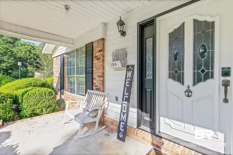 104 E Shore Dr, Brewton, AL 36426 photo 3