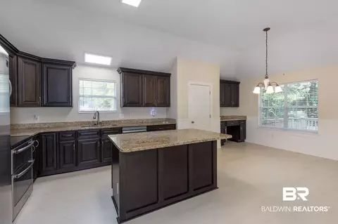 1756 Kendall Ct, Mobile, AL 36695 photo 6
