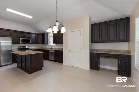 1756 Kendall Ct, Mobile, AL 36695 photo 9