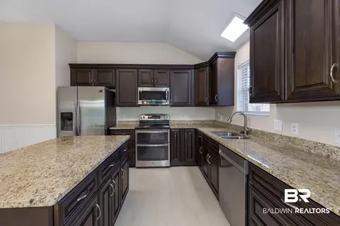 1756 Kendall Ct, Mobile, AL 36695 photo 8