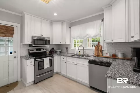 165 Crenshaw St, Mobile, AL 36606 photo 6