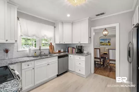 165 Crenshaw St, Mobile, AL 36606 photo 7