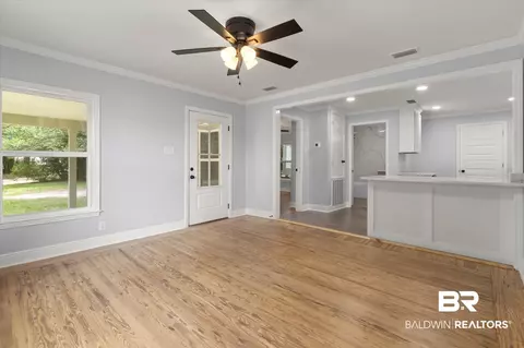 2565 Kreitner St, Mobile, AL 36606 photo 5