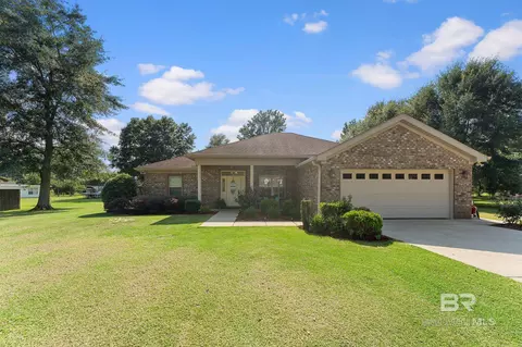 1112 Fridge Dr, Atmore, AL 36502