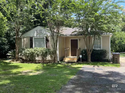 5174 Brentwood Ln, Mobile, AL 36608