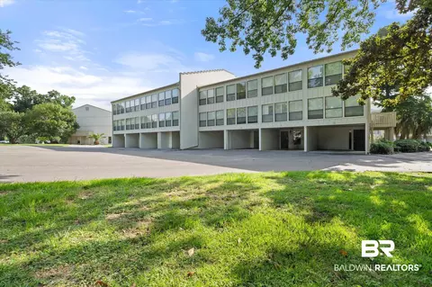 710 S Mobile St #5, Fairhope, AL 36532