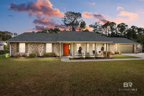 2553 Santa Rosa Dr, Lillian, AL 36549