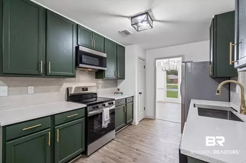 3655 S Claridge Rd, Mobile, AL 36608 photo 12